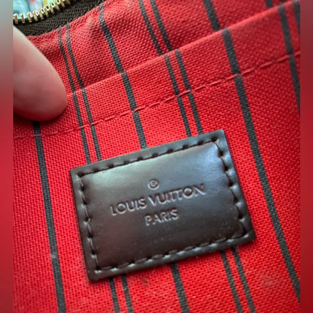 Louis Vuitton Neverfull GM Pouch - Picture 6 of 10